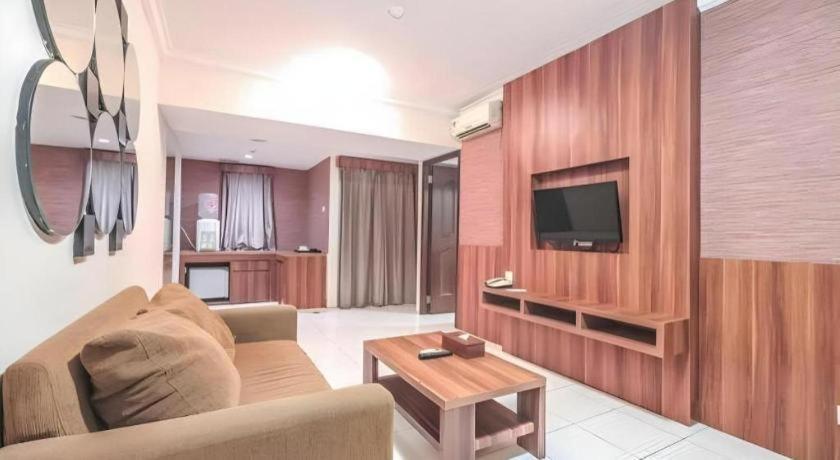 Great Western Hotel & Resort Serpong - Tangerang Exterior foto