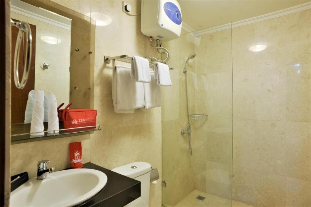 Great Western Hotel & Resort Serpong - Tangerang Exterior foto