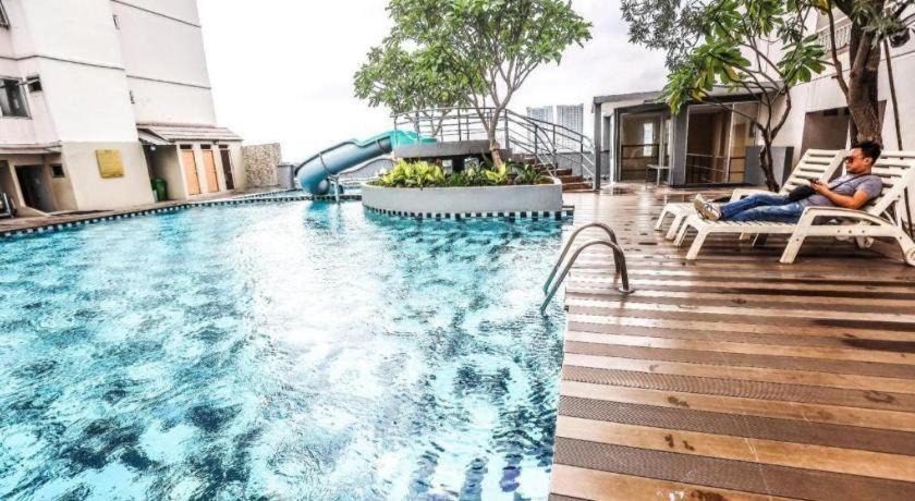 Great Western Hotel & Resort Serpong - Tangerang Exterior foto